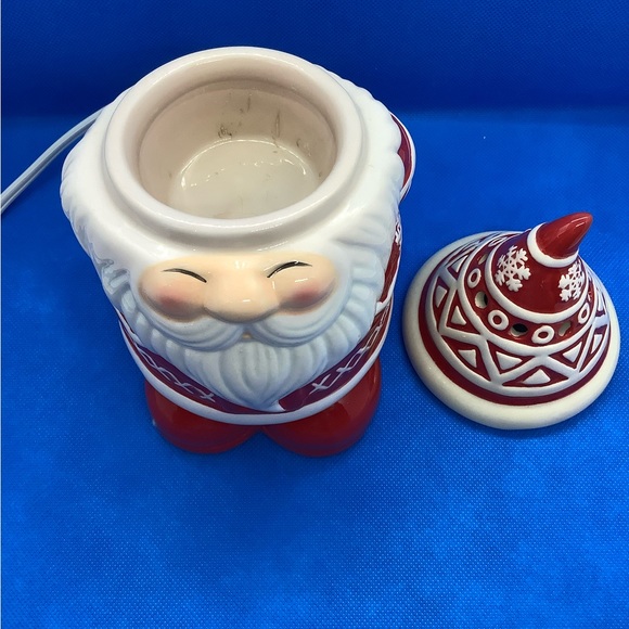 Scentsy Be Jolly Full Size Warmer Santa Gnome Red White Working - Picture 3 of 10